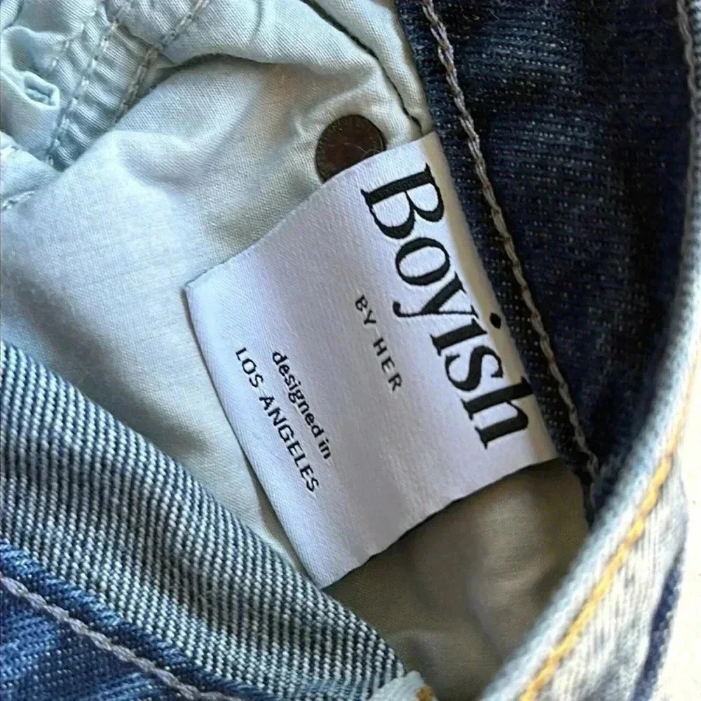 Boyish revolve - Picture 4 of 6